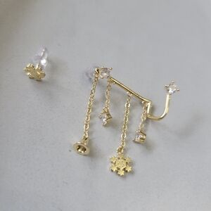 Elegant Gold Snowflake Dangle Earrings